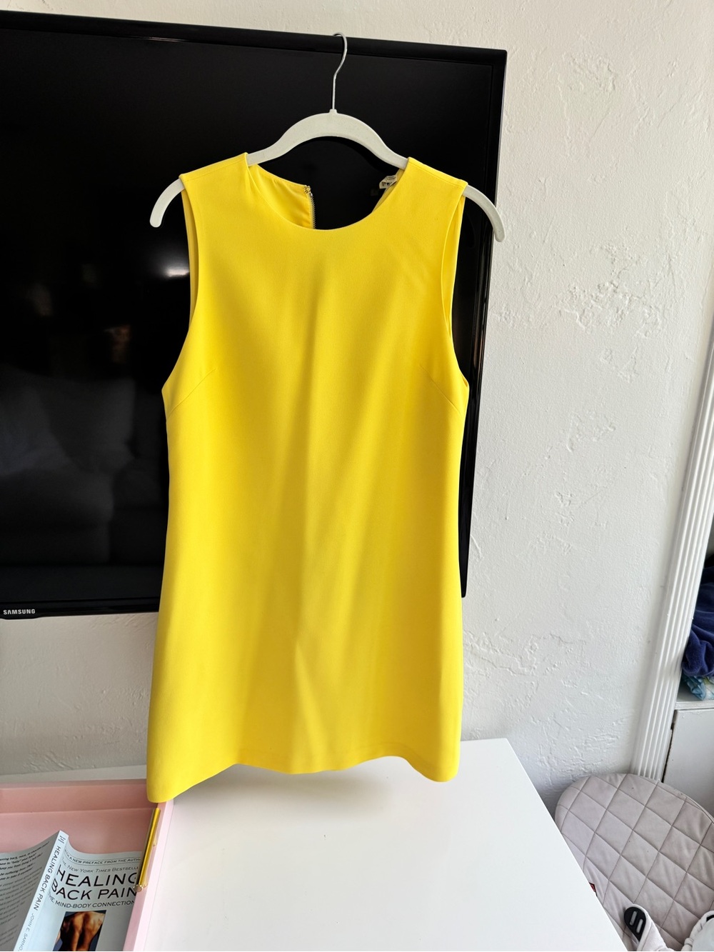 Alice + Olivia Yellow Sleeveless Shift Dress